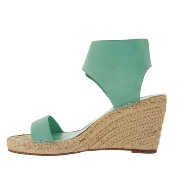 ⭐️HOST PICK⭐️ VINCE CAMUTO Levista Espadrille Sandals - Spearmint Green Leather - Picture 2 of 7